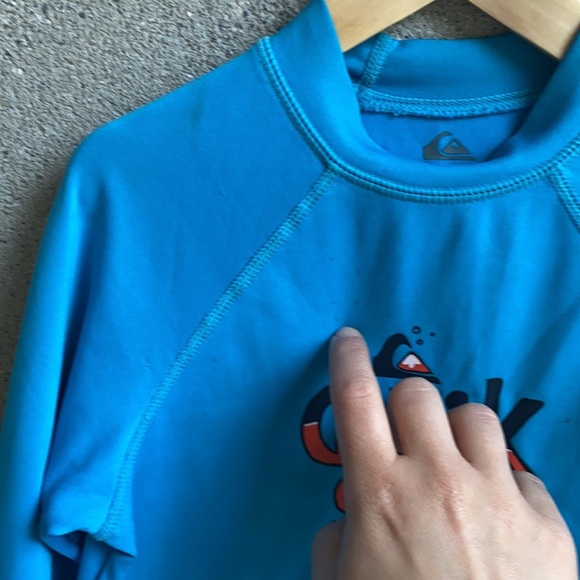 Sz 6 Kids Quiksilver L/S Rashguard UV - Picture 6 of 9